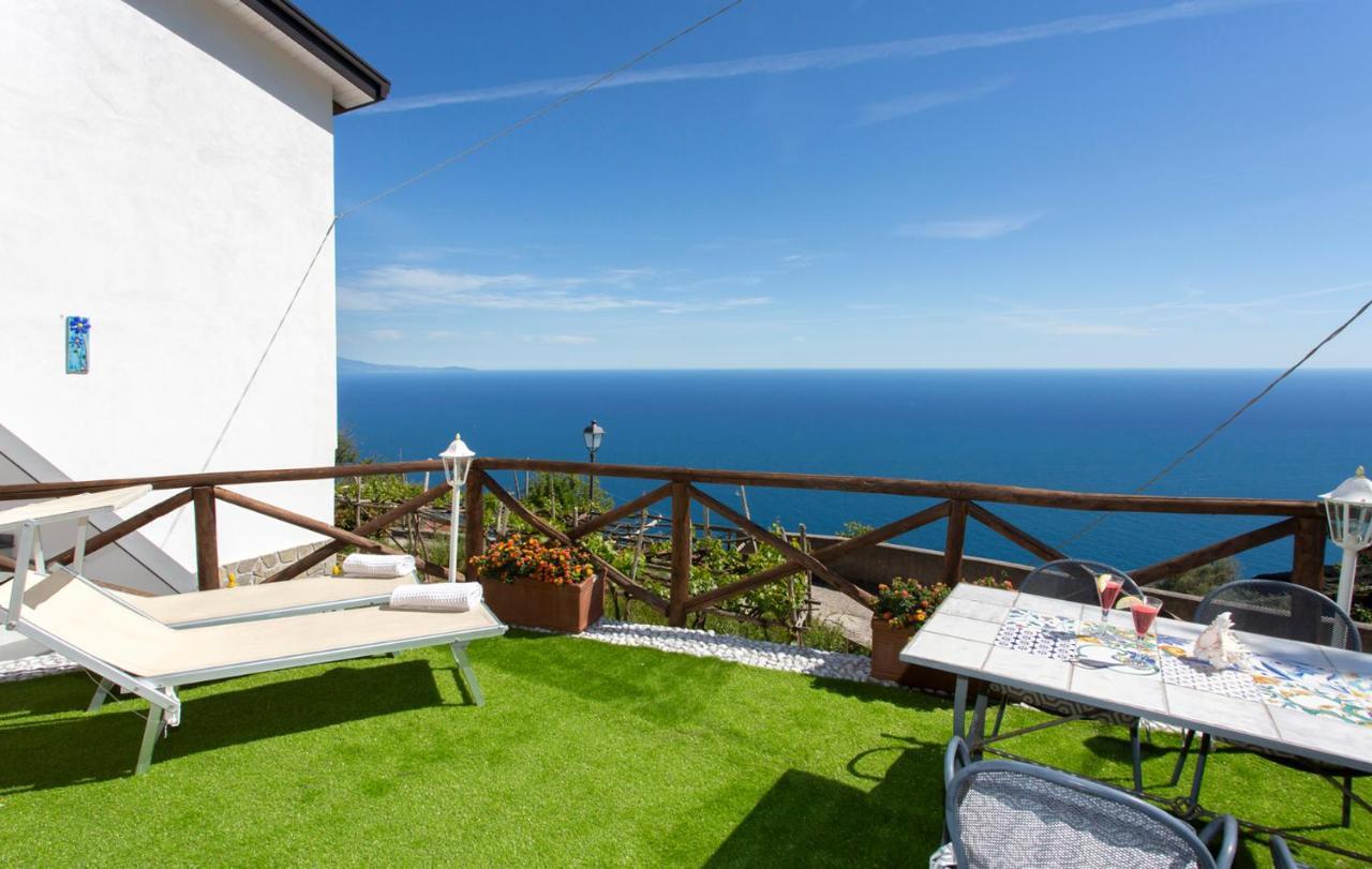Holidays Perla D'Amalfi Exterior photo