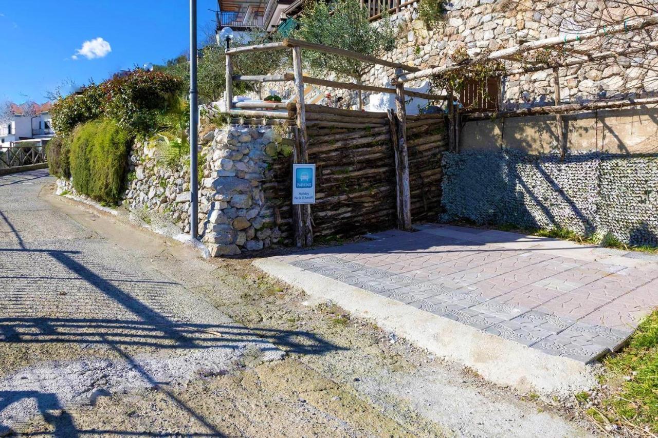 Holidays Perla D'Amalfi Exterior photo