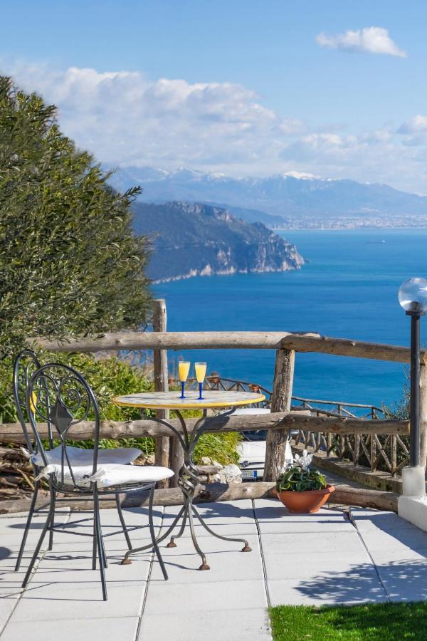 Holidays Perla D'Amalfi Exterior photo